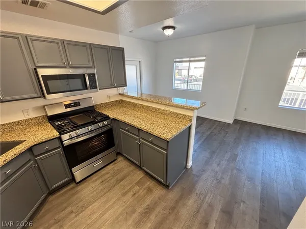 $1,295 | 4655 Gold Dust Avenue, Unit 136, Las Vegas, NV 89120