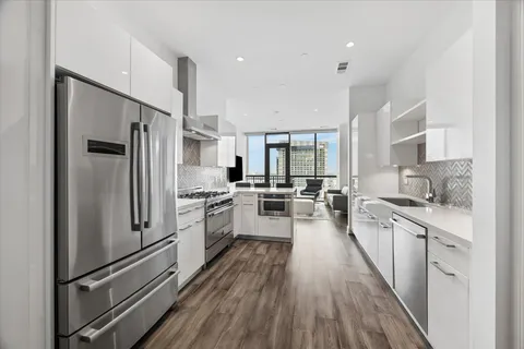 $463,000 | 1211 Caroline Street, Unit 1503, Houston, TX 77002