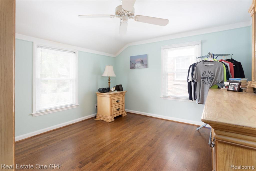 427 Moran Road Grosse Pointe Farms, MI 48236 - Photo 14 of 29