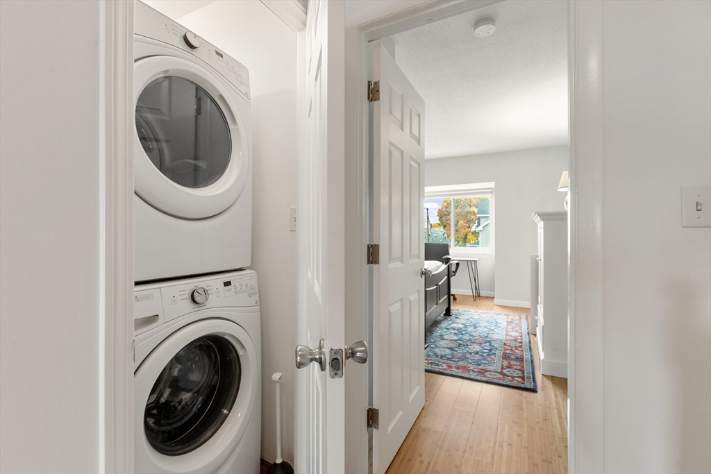 12 Cox Court, Unit PHB Beverly, MA 01915 - Photo 18 of 36