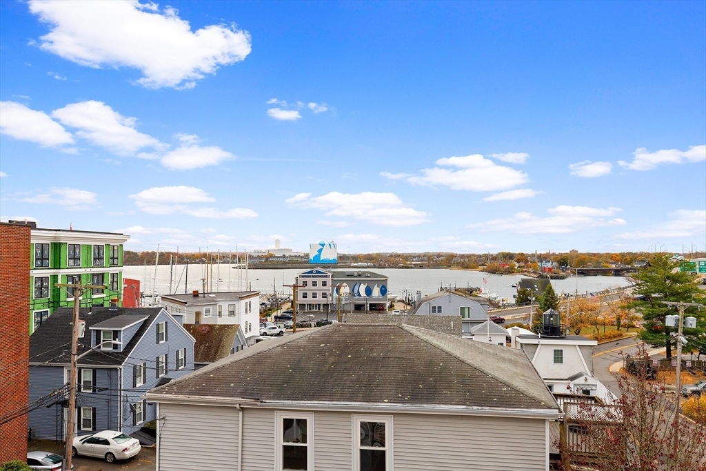 12 Cox Court, Unit PHB Beverly, MA 01915 - Photo 24 of 36