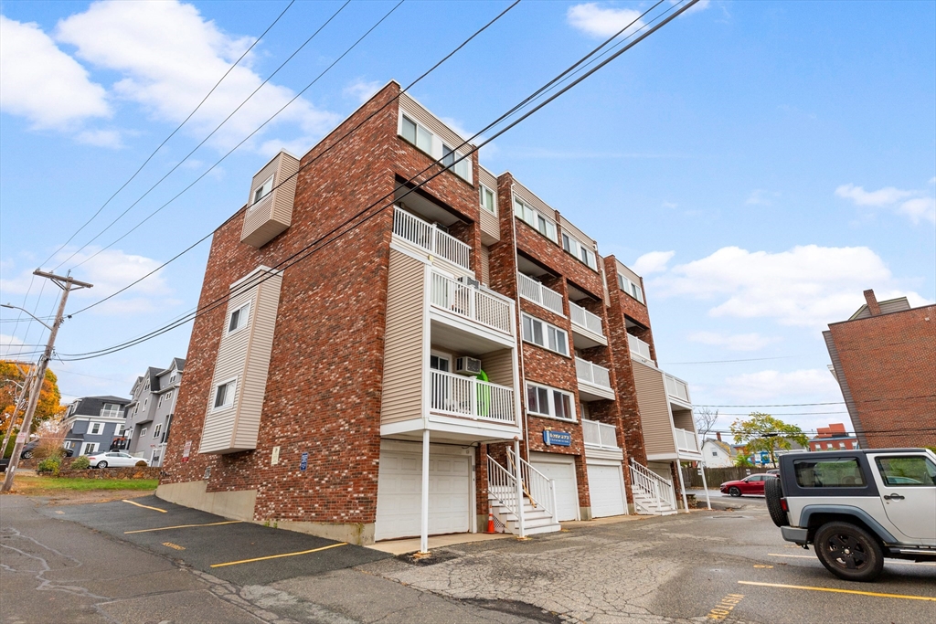 12 Cox Court, Unit PHB Beverly, MA 01915 - Photo 28 of 36