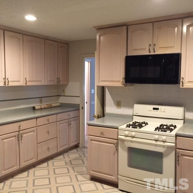 889 Old Durham Road Roxboro, NC 27573 - Photo 6 of 23