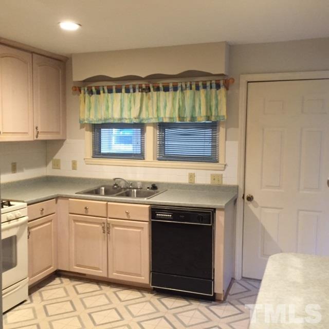 889 Old Durham Road Roxboro, NC 27573 - Photo 7 of 23