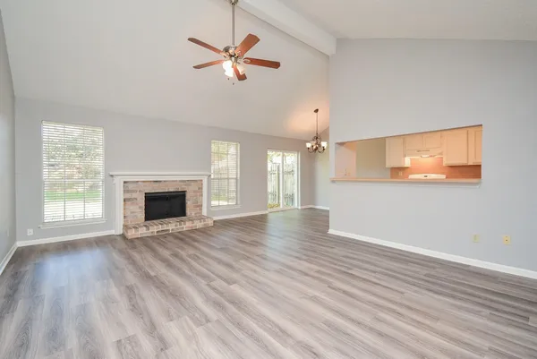 $1,900 | 3911 Issacks Way, Sugar Land, TX 77479
