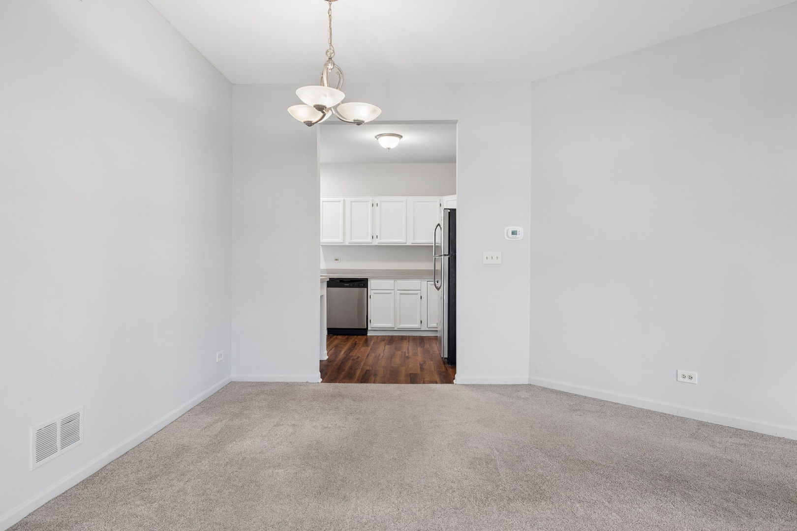 1210 Rhodes Lane, Unit 1210 Naperville, IL 60540 - Photo 5 of 17 Gallery Image 5