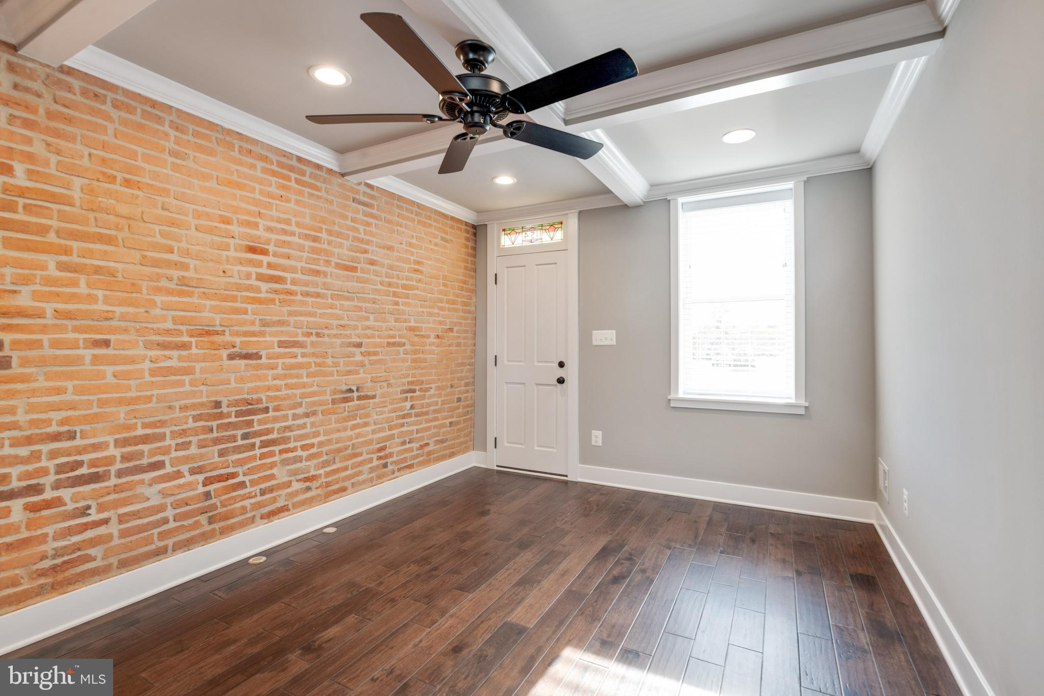 1154 Cooksie Street Baltimore, MD 21230 - Photo 2 of 24 Living Room