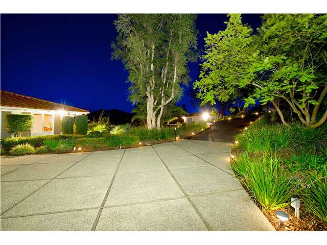 29435 The Yellow Brick Road Valley Center, CA 92082 - Photo 6 of 25 Gallery Image 6