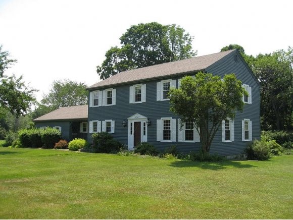 2 Griffin Road Londonderry, NH 03053 - Photo 1 of 12