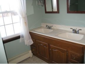 2 Griffin Road Londonderry, NH 03053 - Photo 10 of 12