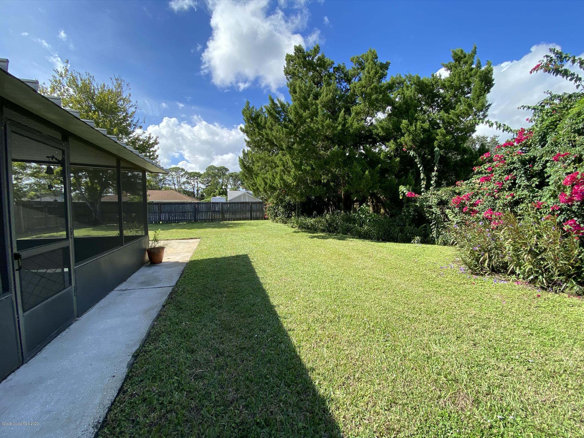 5282 Bridge Road Cocoa, FL 32927 - Photo 27 of 47 Beautiful Landscaping Throughout