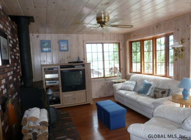 21 Still Bay Road Lake George, NY 12845 - Photo 5 of 25 Photo 5