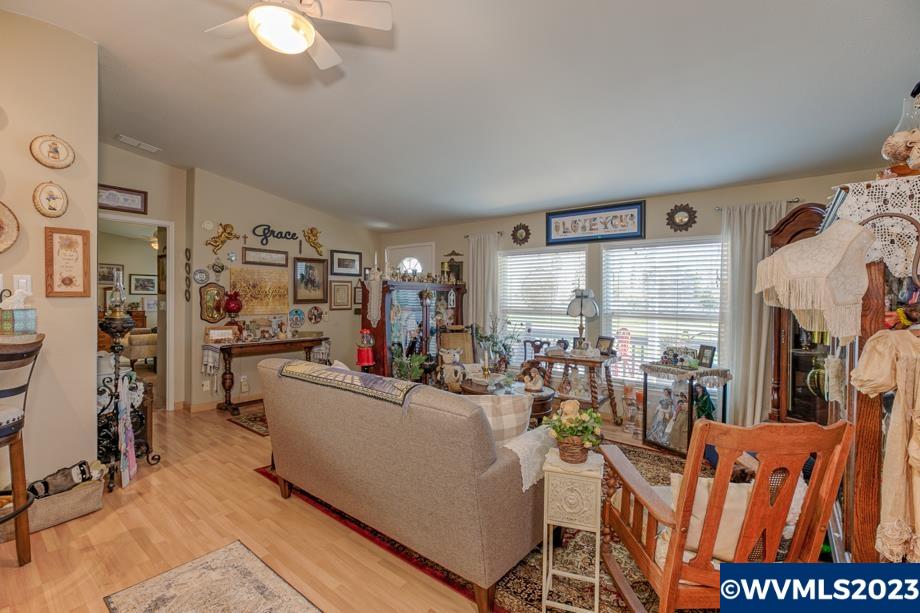 1630 Wallace Road Northwest, Unit 19 Salem, OR 97304 - Photo 10 of 26