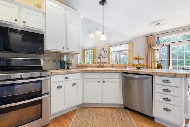 $625,000 | 50558 Hollybrook Drive, Granger, IN 46530