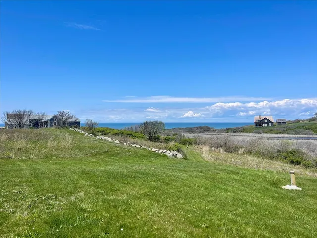 $3,600,000 | 899 Cooneymus Road, Block Island, RI 02807