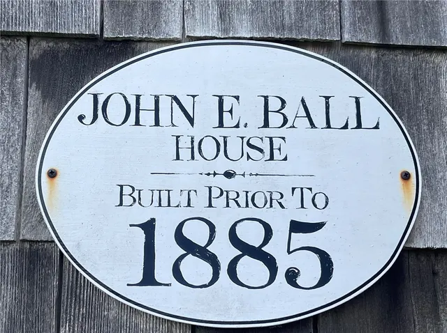 $3,600,000 | 899 Cooneymus Road, Block Island, RI 02807