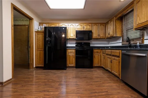 $535,000 | 16019 Cordell Road, Kearney, MO 64060