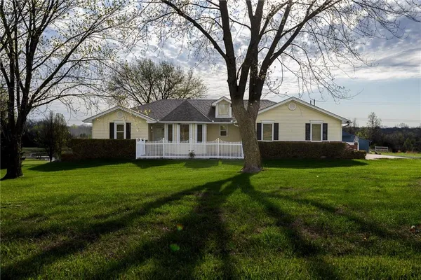 $535,000 | 16019 Cordell Road, Kearney, MO 64060