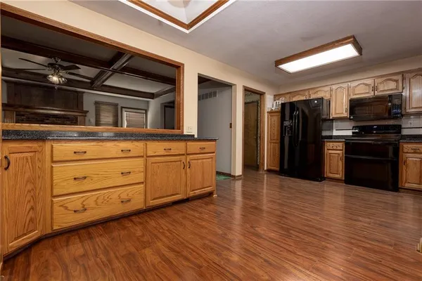 $535,000 | 16019 Cordell Road, Kearney, MO 64060