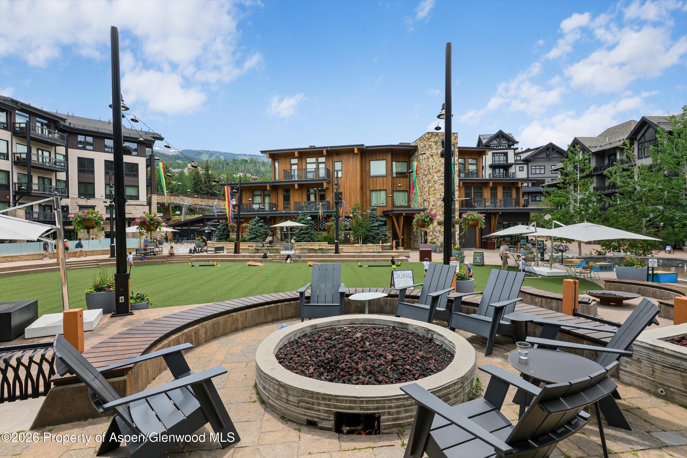 45 Wood Road, Unit 401 Snowmass Village, CO 81615 - Photo 39 of 42 61-45WoodRd401_26062261
