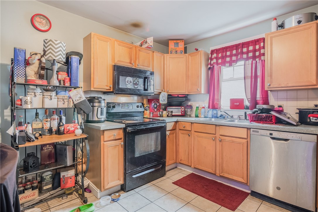 136 Almy Street Providence, RI 02909 - Photo 9 of 50