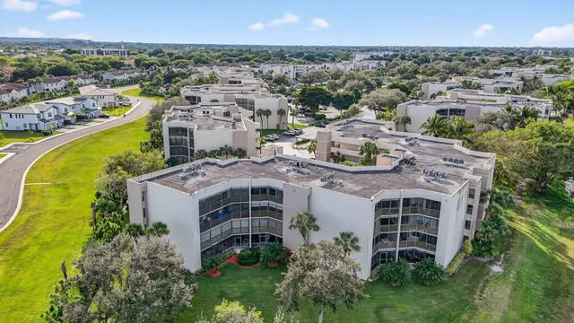 $310,000 | 5650 Camino Del Sol, Unit 106, Boca Raton, FL 33433