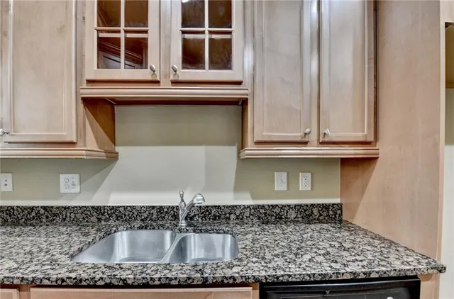 a close up view of washer and dryer