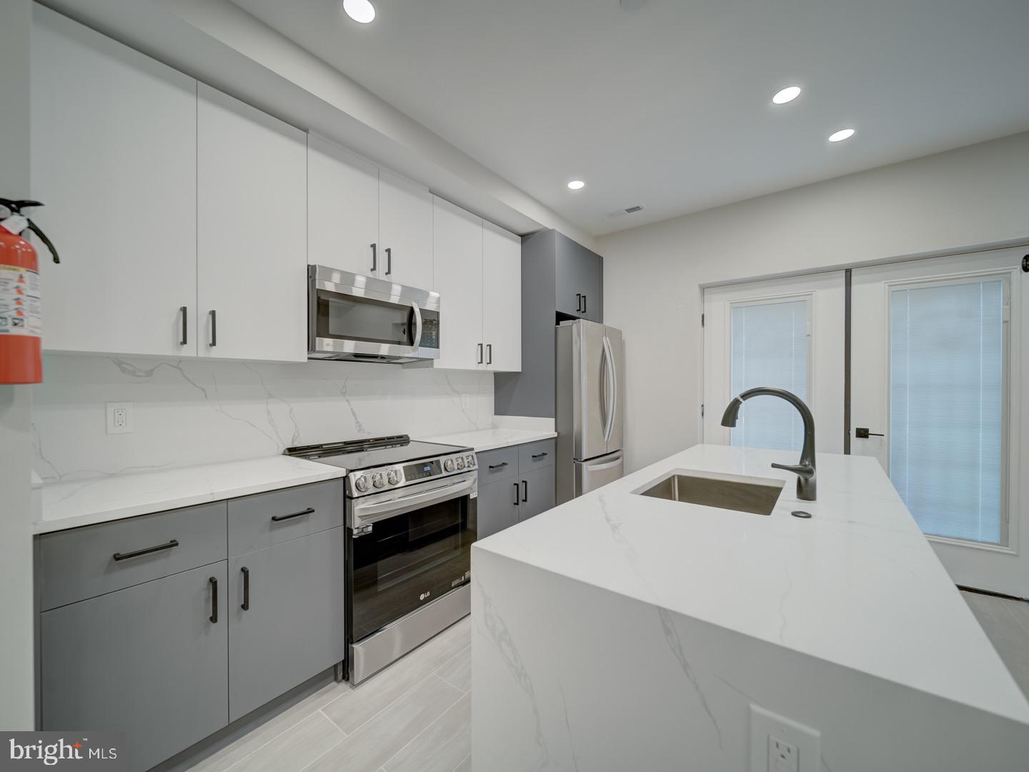 1004 18th Street Northeast, Unit 2 Washington, DC 20002 - Photo 7 of 27