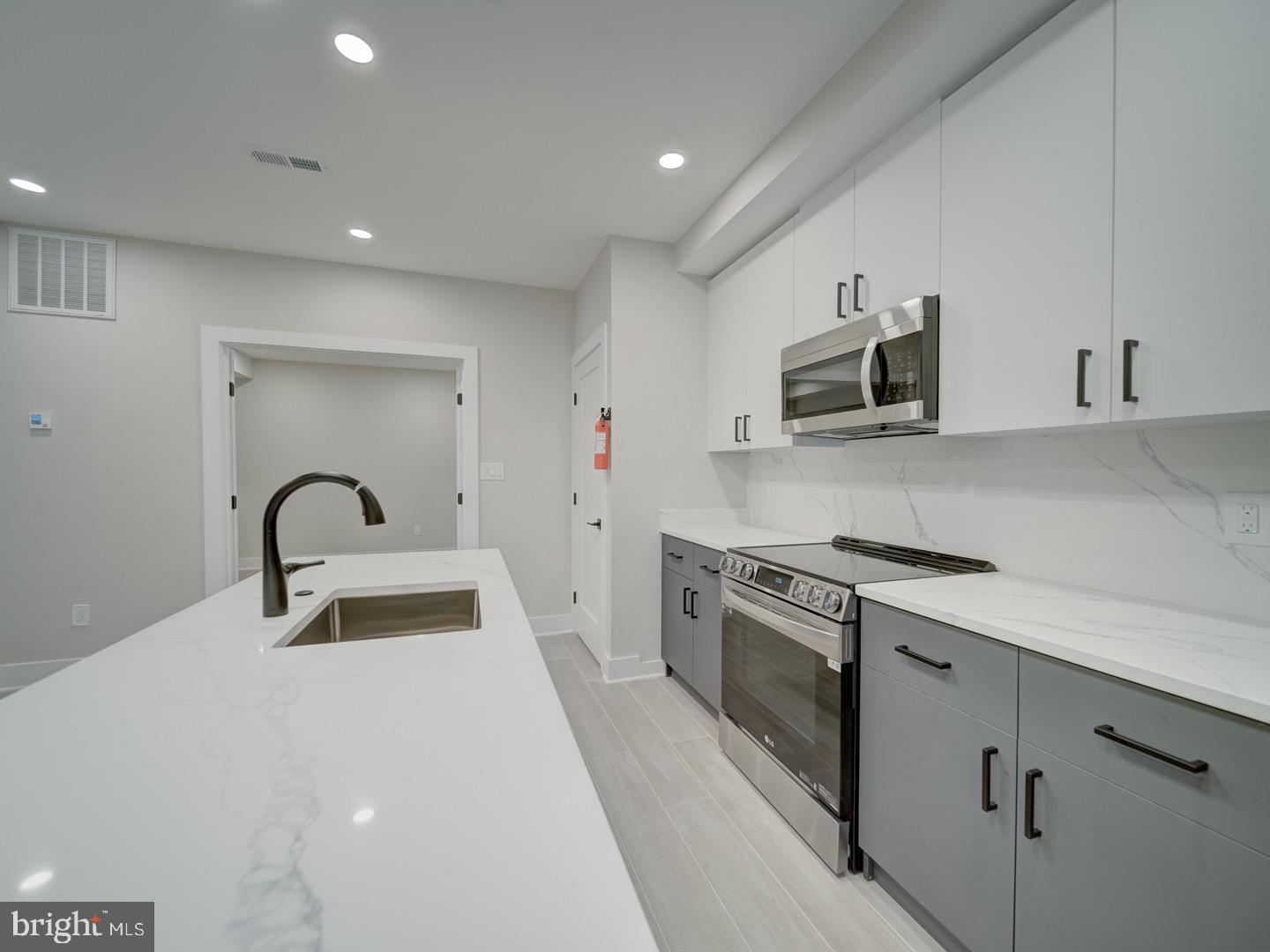 1004 18th Street Northeast, Unit 2 Washington, DC 20002 - Photo 10 of 27