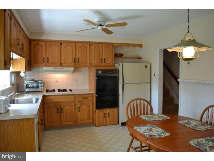 3897 James Road Huntingdon Valley, PA 19006 - Photo 13 of 23 Kitchen
