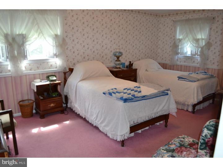 3897 James Road Huntingdon Valley, PA 19006 - Photo 16 of 23 Bedroom - Main