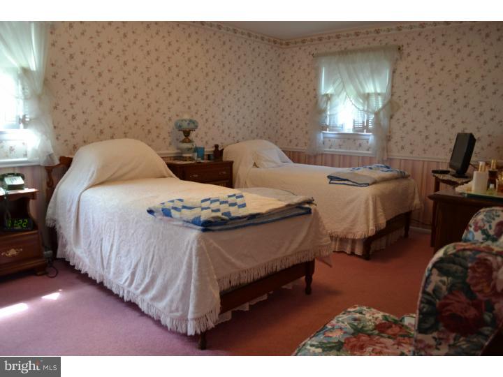 3897 James Road Huntingdon Valley, PA 19006 - Photo 17 of 23 Bedroom - Main