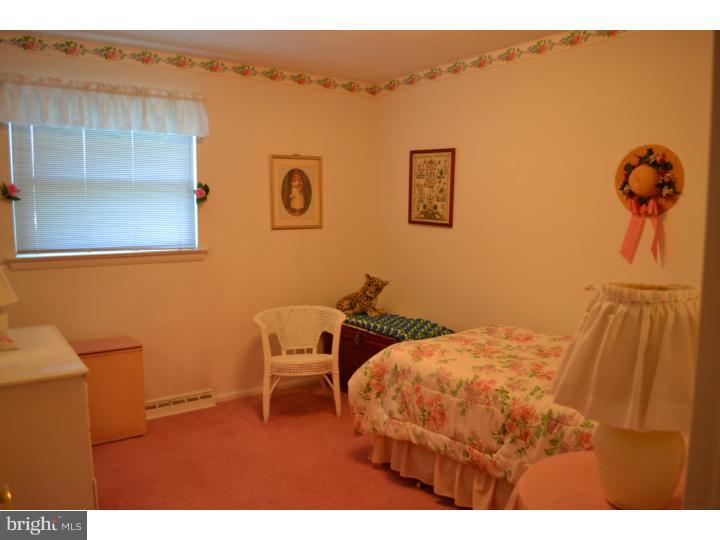 3897 James Road Huntingdon Valley, PA 19006 - Photo 18 of 23 Bedroom 2
