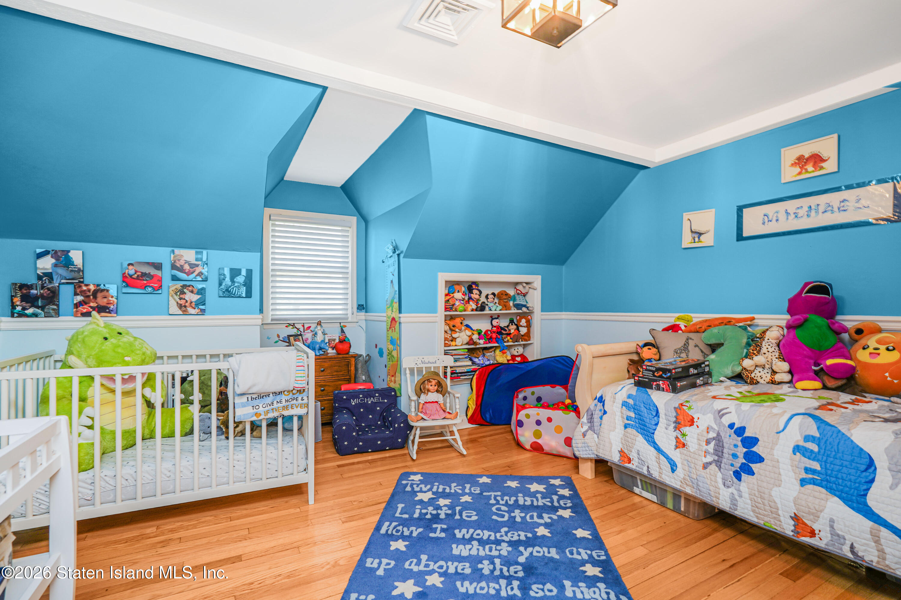 26 Highpoint Road Staten Island, NY 10304 - Photo 31 of 49 a room with lots of baby toys