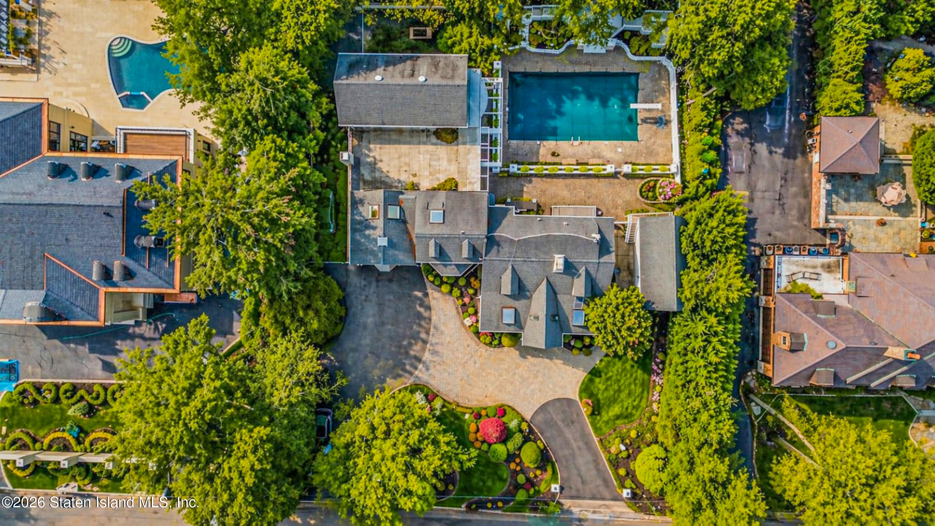 26 Highpoint Road Staten Island, NY 10304 - Photo 5 of 49