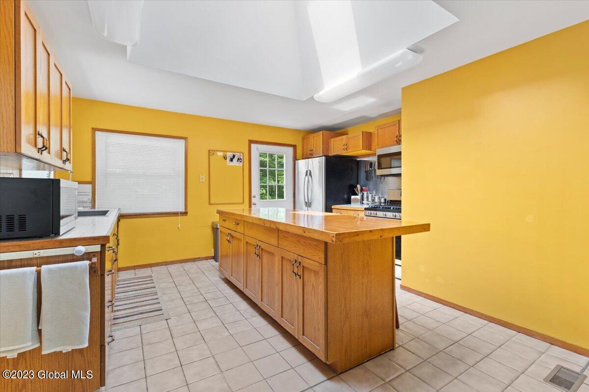 89 Fleming Road Rensselaerville, NY 12147 - Photo 6 of 32 16-DOD05142