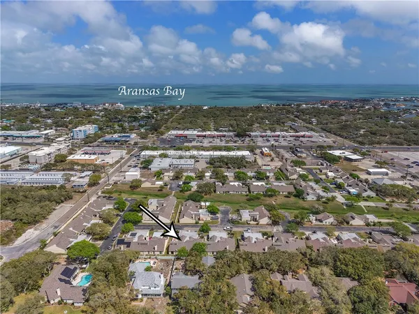 $265,000 | 135 Santa Fe, Rockport, TX 78382