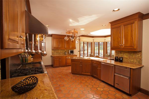 68 Great Meadows Road Concord, MA 01742 - Photo 3 of 30