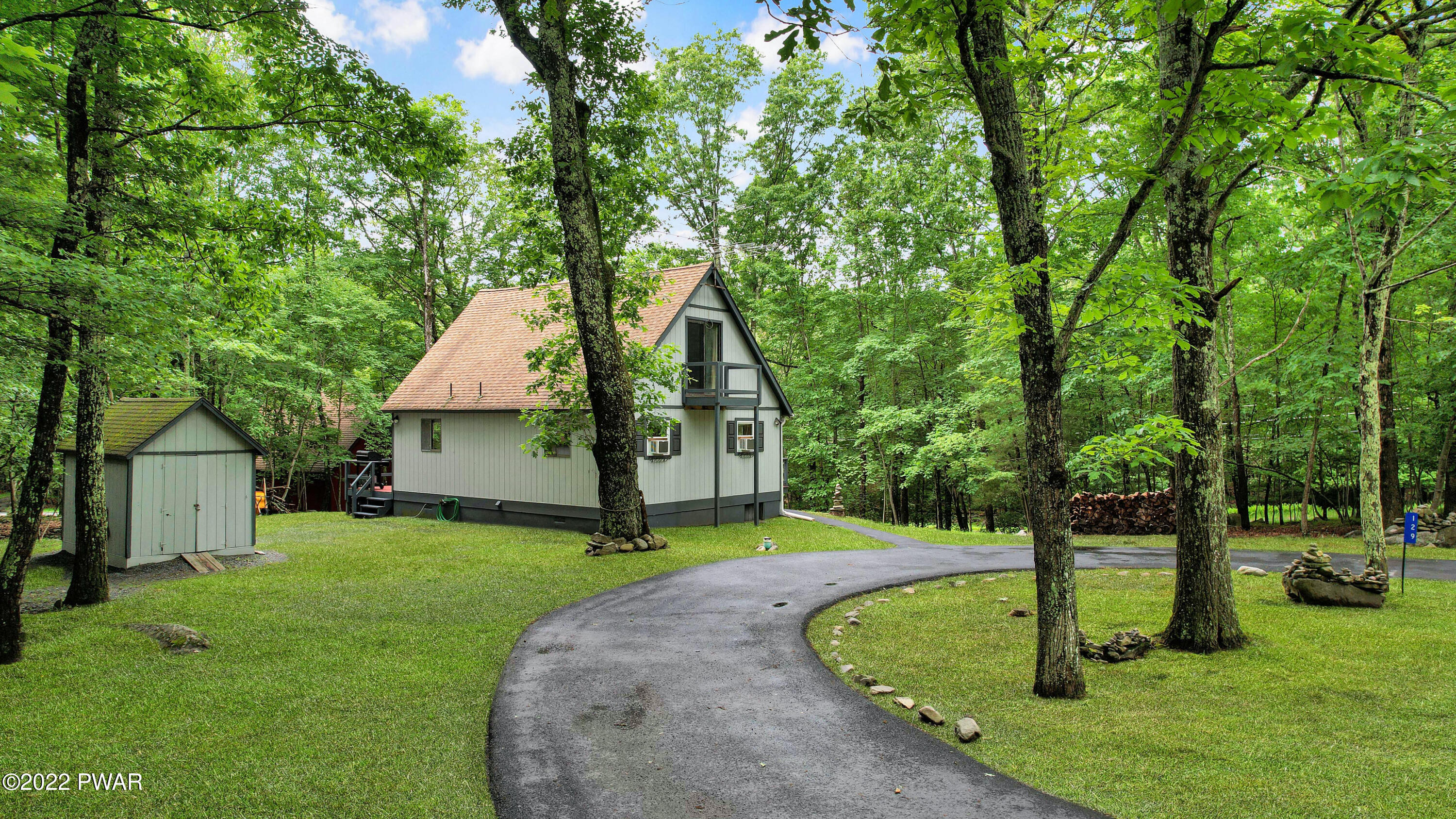 129 Cabin Road Milford, PA 18337 - Photo 2 of 32 Photo_1080295768_DJI_344_jpg_10518025_0_