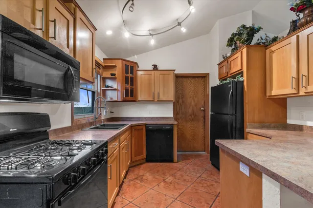 $389,900 | 8005 Thistle Court, Waterford, WI 53185