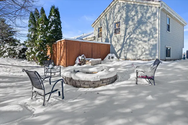 $389,900 | 8005 Thistle Court, Waterford, WI 53185