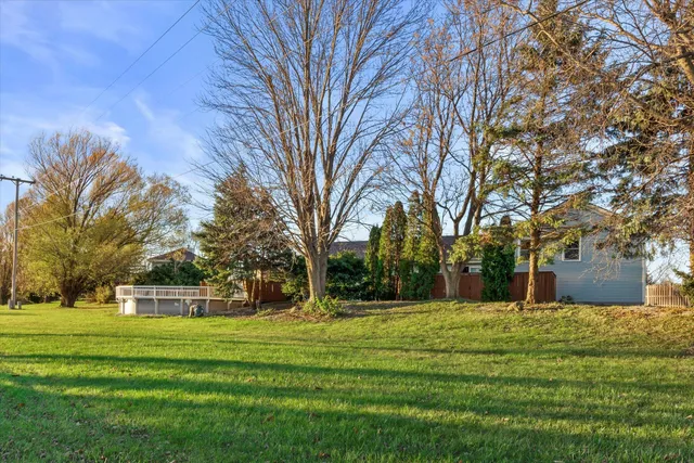 $389,900 | 8005 Thistle Court, Waterford, WI 53185