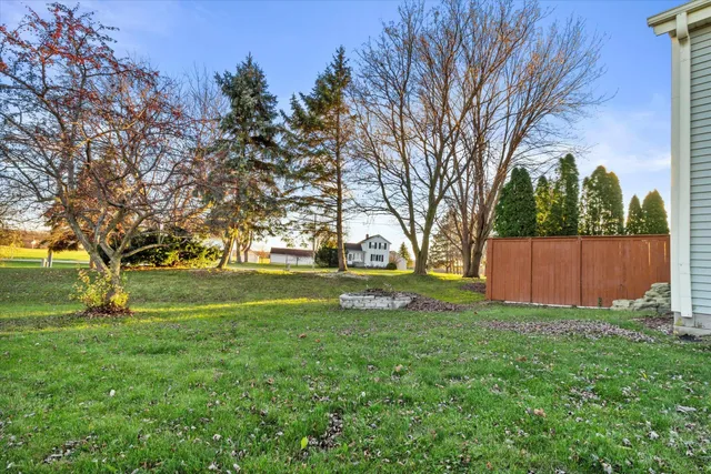 $389,900 | 8005 Thistle Court, Waterford, WI 53185