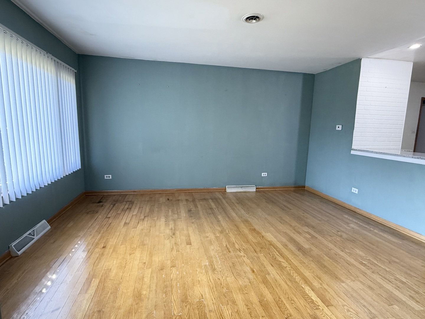 1506 Topp Lane, Unit 2 Glenview, IL 60025 - Photo 4 of 9