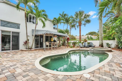 $899,900 | 2063 Cezanne Road, West Palm Beach, FL 33409