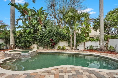 $899,900 | 2063 Cezanne Road, West Palm Beach, FL 33409