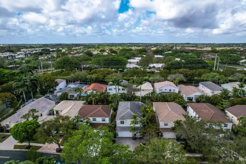$899,900 | 2063 Cezanne Road, West Palm Beach, FL 33409