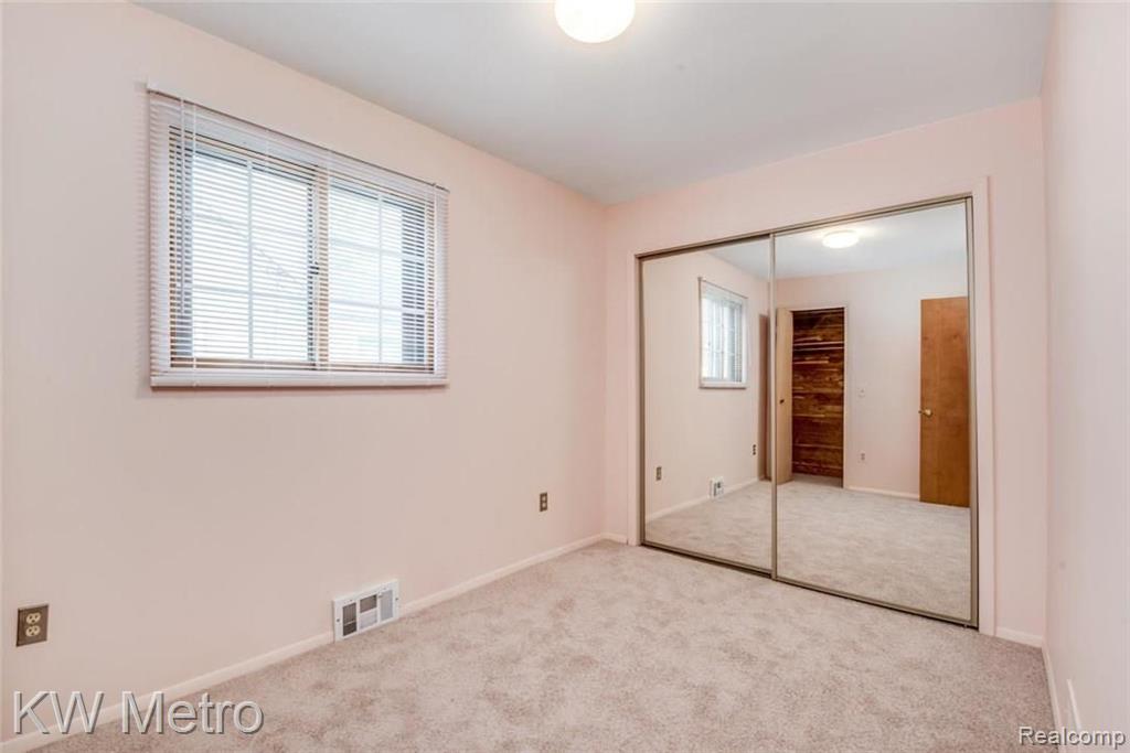 6574 North Gulley Road Dearborn Heights, MI 48127 - Photo 9 of 22