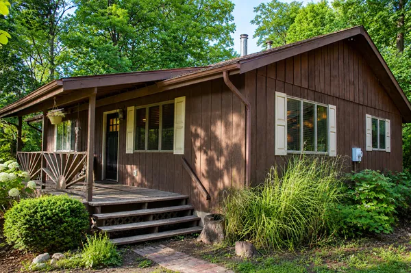 $329,900 | 464 Carlock Road, Carlock, IL 61725