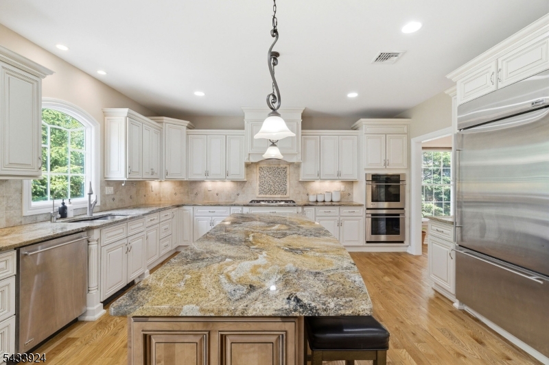 42 Spring Valley Road Montvale, NJ 07645 - Photo 9 of 50
